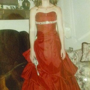 Prom/Quinceanera/Pageant formal ball gown